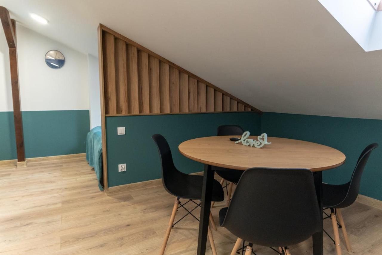 Uroczy, Przytulny Apartament Poddasze Radom Exterior photo