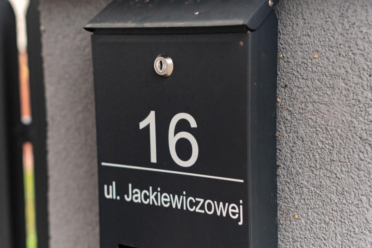 Uroczy, Przytulny Apartament Poddasze Radom Exterior photo